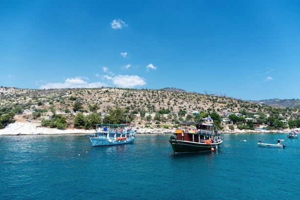 Excursie cu barca în Thassos